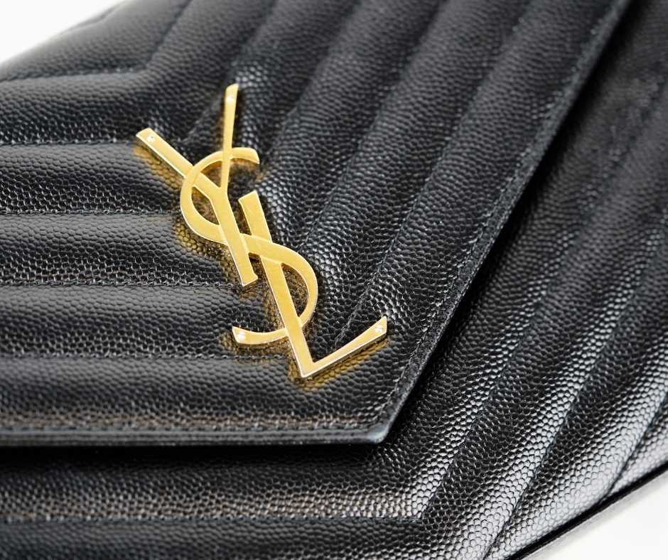 Pre-Loved Saint Laurent Grain De Poudre Matelasse Chevron Monogram Chain Wallet