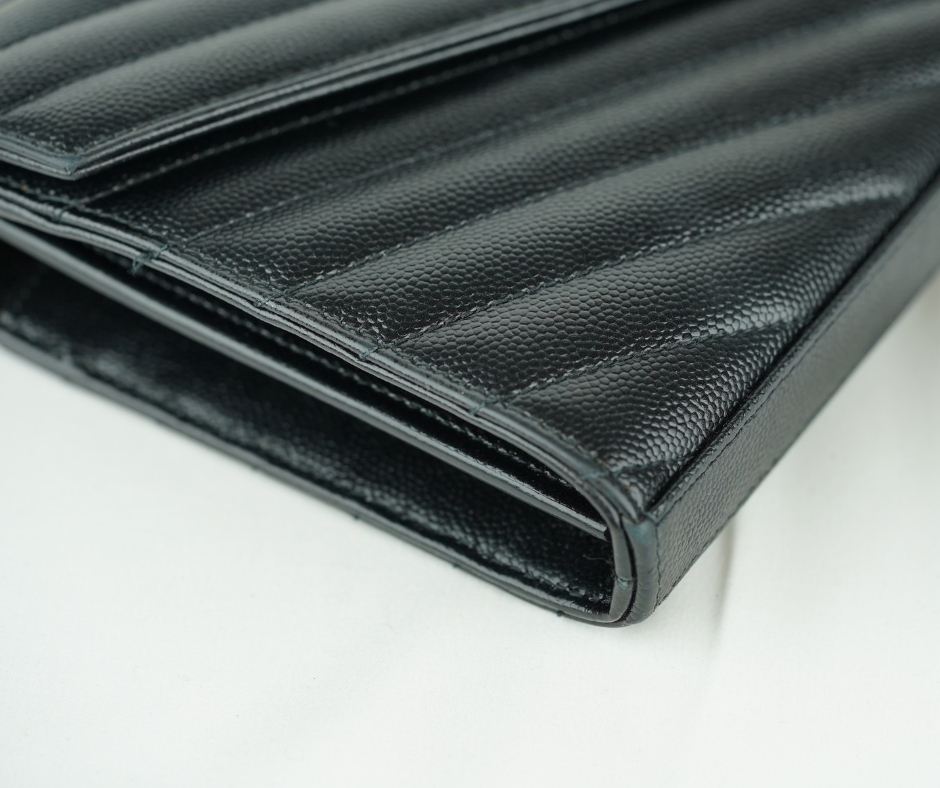 Pre-Loved Saint Laurent Grain De Poudre Matelasse Chevron Monogram Chain Wallet