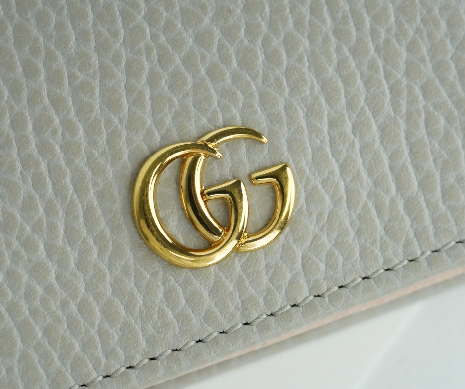 Pre-Loved Gucci Compact Bifold Wallet Leather in Gray Pink