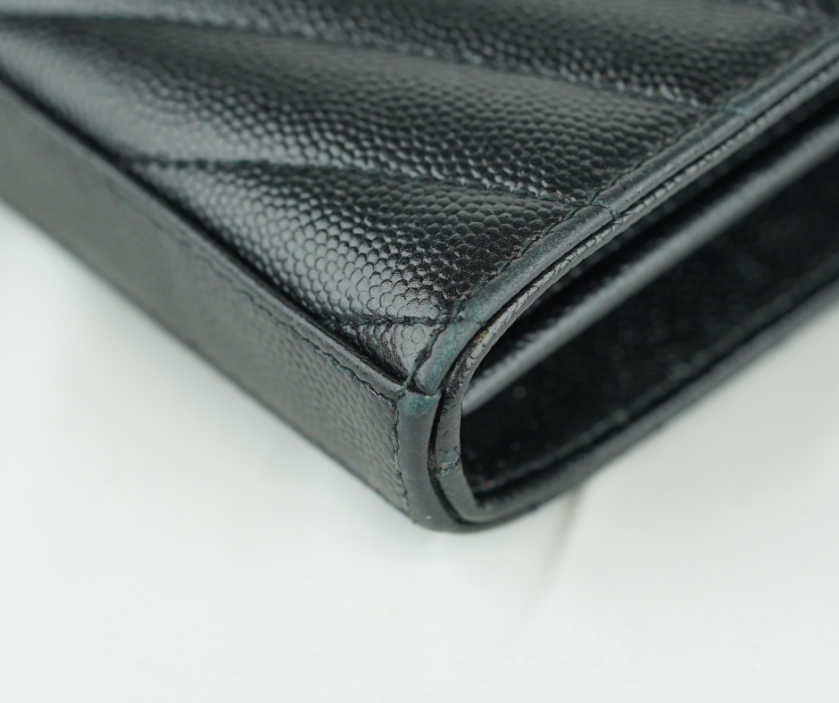 Pre-Loved Saint Laurent Grain De Poudre Matelasse Chevron Monogram Chain Wallet