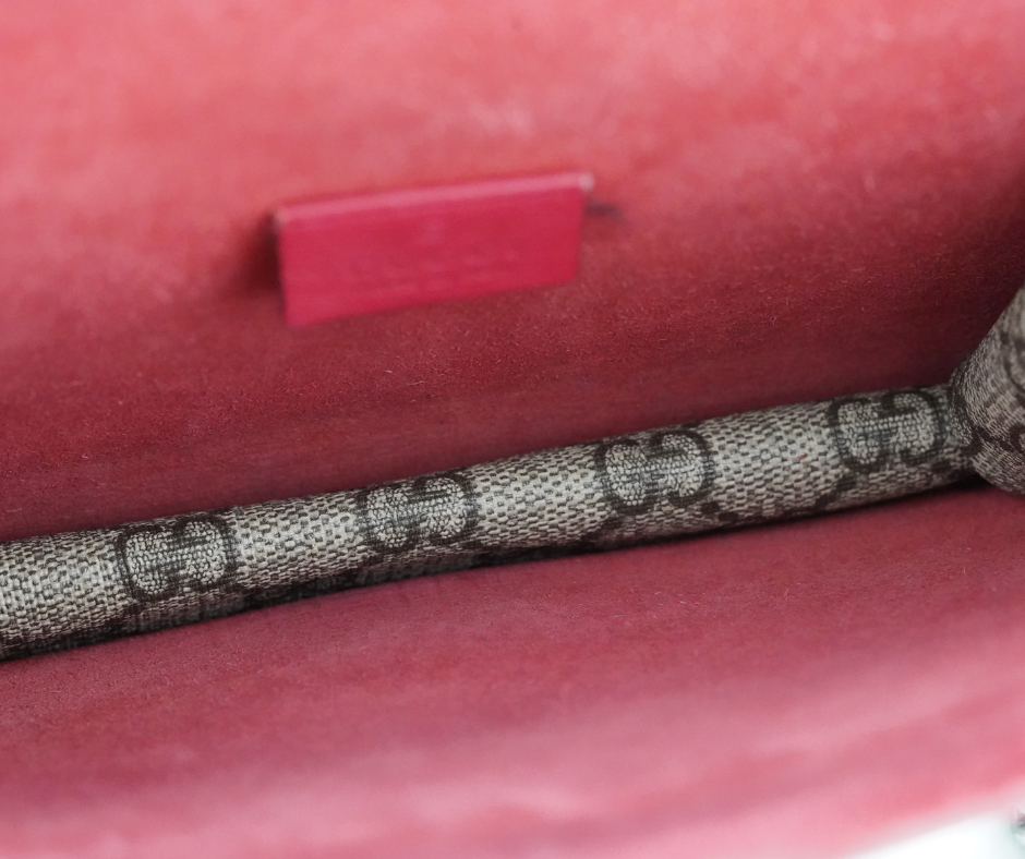 Pre-Loved Gucci Dionysus Shoulder Bag