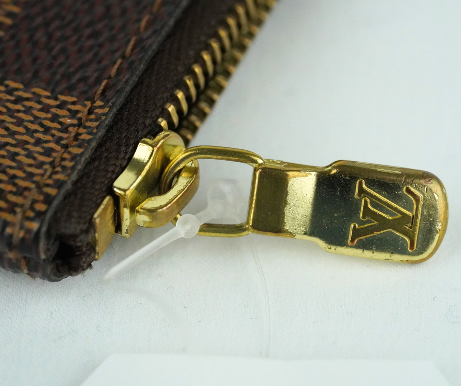 Pre-Loved Louis Vuitton Damier Ebene Key Pouch